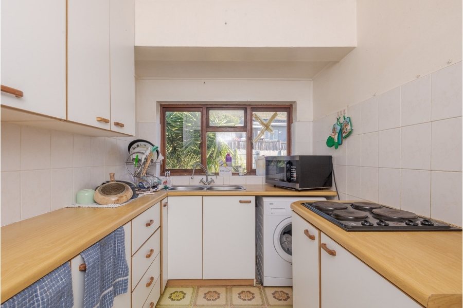 2 Bedroom Property for Sale in Seaforth Western Cape